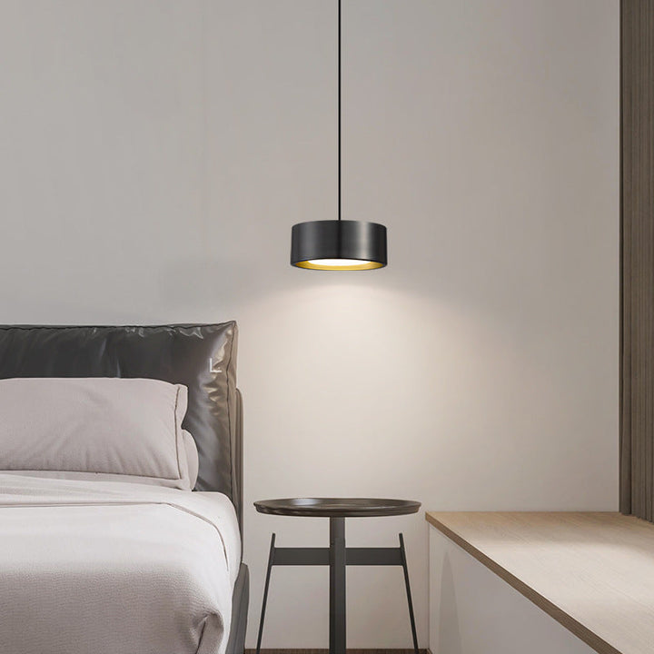 Minimalistisk Rund Pendelampe i Jern med LED - Guld, Hvid eller Sort