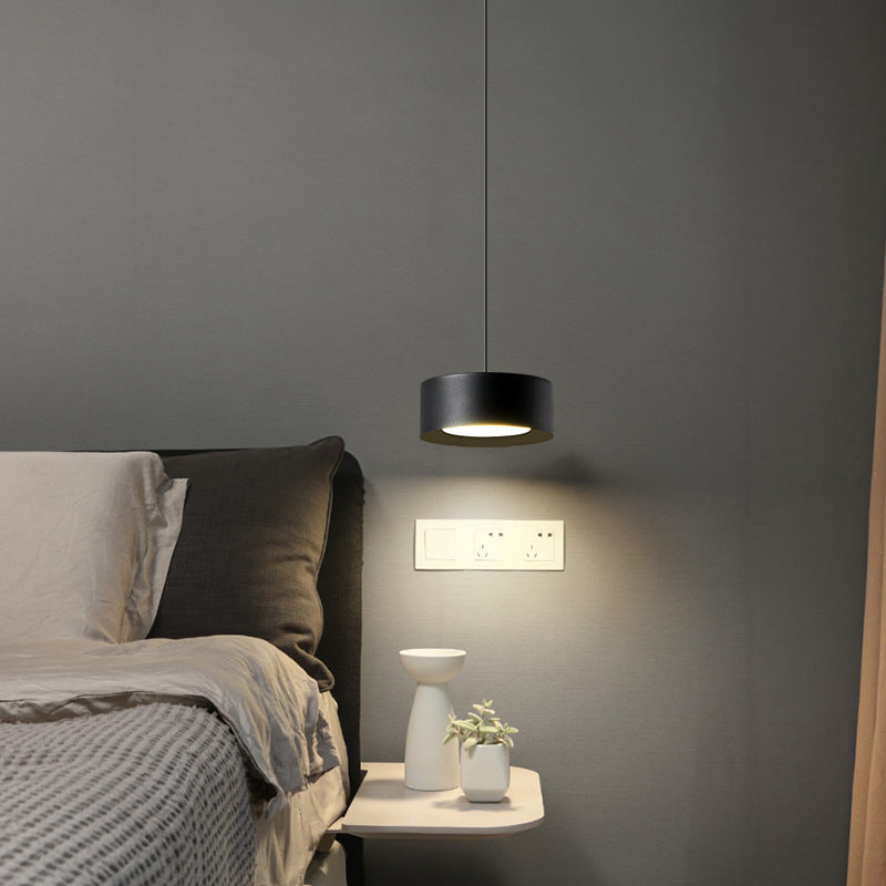 Minimalistisk Rund Pendelampe i Jern med LED - Guld, Hvid eller Sort