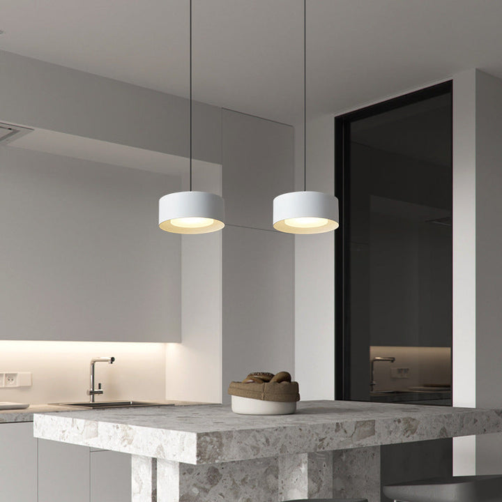 Minimalistisk Rund Pendelampe i Jern med LED - Guld, Hvid eller Sort