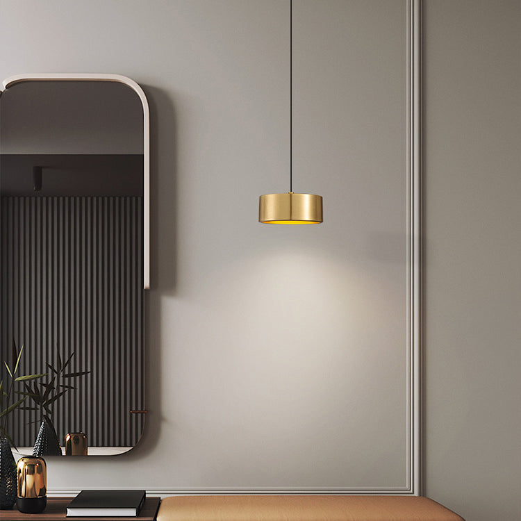 Minimalistisk Rund Pendelampe i Jern med LED - Guld, Hvid eller Sort