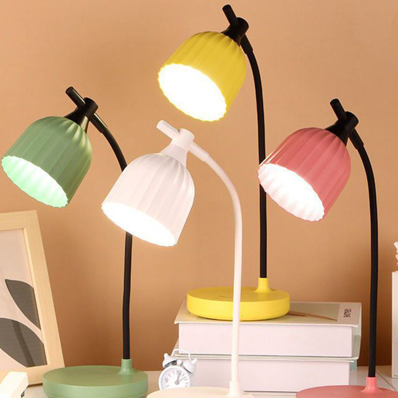Minimalistisk LED Bordlampe i Grøn, Pink, Gul eller Hvid