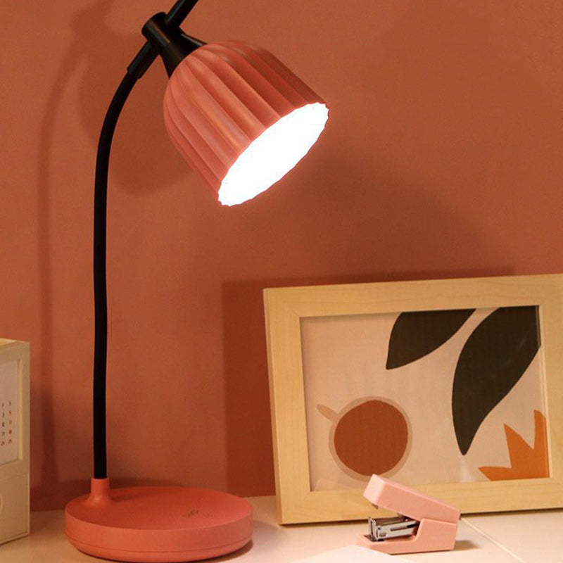 Minimalistisk LED Bordlampe i Grøn, Pink, Gul eller Hvid