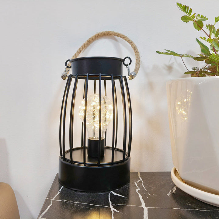 Moderne Minimalistisk Jern LED Bordlampe - Fyrkantet og Rund Design, Sort