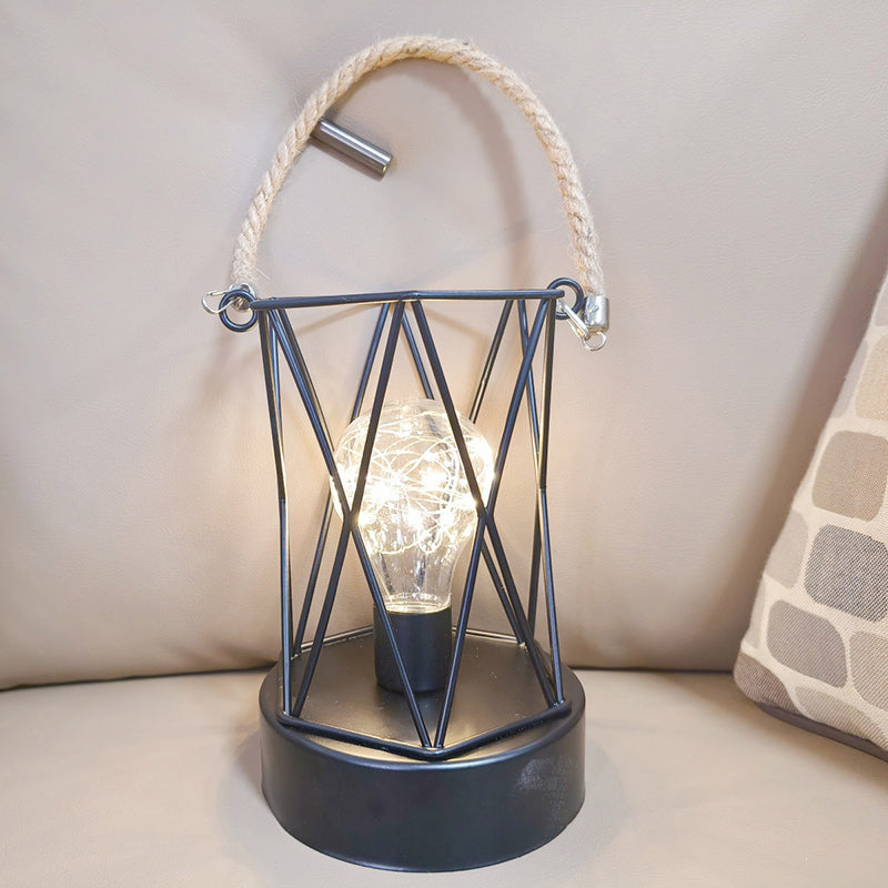 Moderne Minimalistisk Jern LED Bordlampe - Fyrkantet og Rund Design, Sort