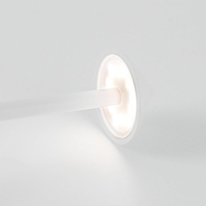 Moderne Triangel LED Bordlampe i Akryl og Jern