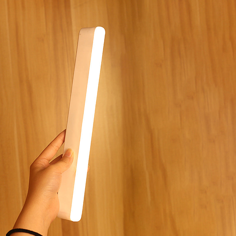 Genopladelig Magnetisk LED Væglampe i Minimalistisk Design