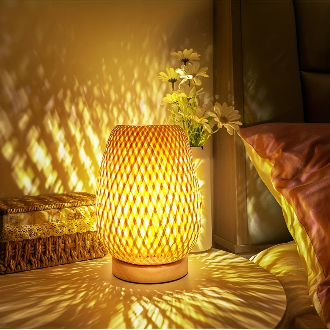 Bambus Bordlampe med USB - Energieffektiv og Stilren Design