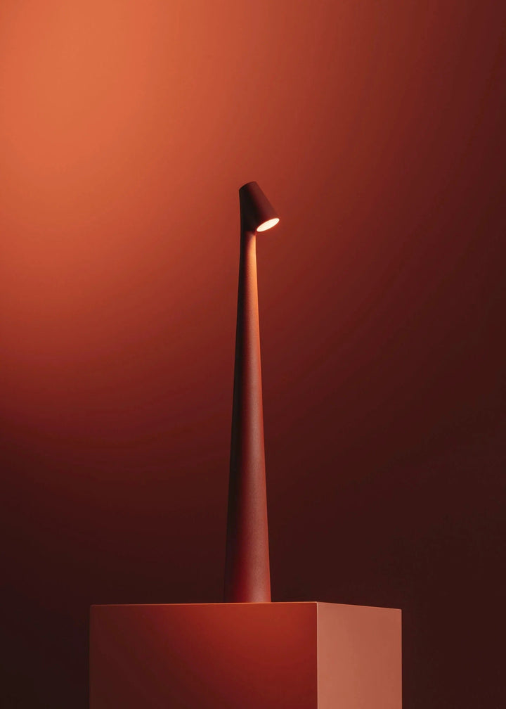 Trådløs Genopladelig LED Bordlampe med Dæmpning - Nordisk Design