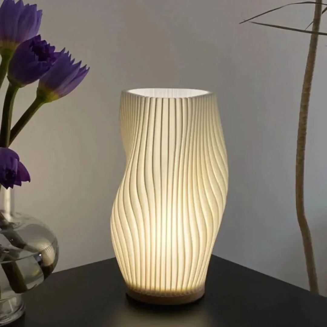 Dæmpbar USB Bordlampe med Bølgeformet Skærm