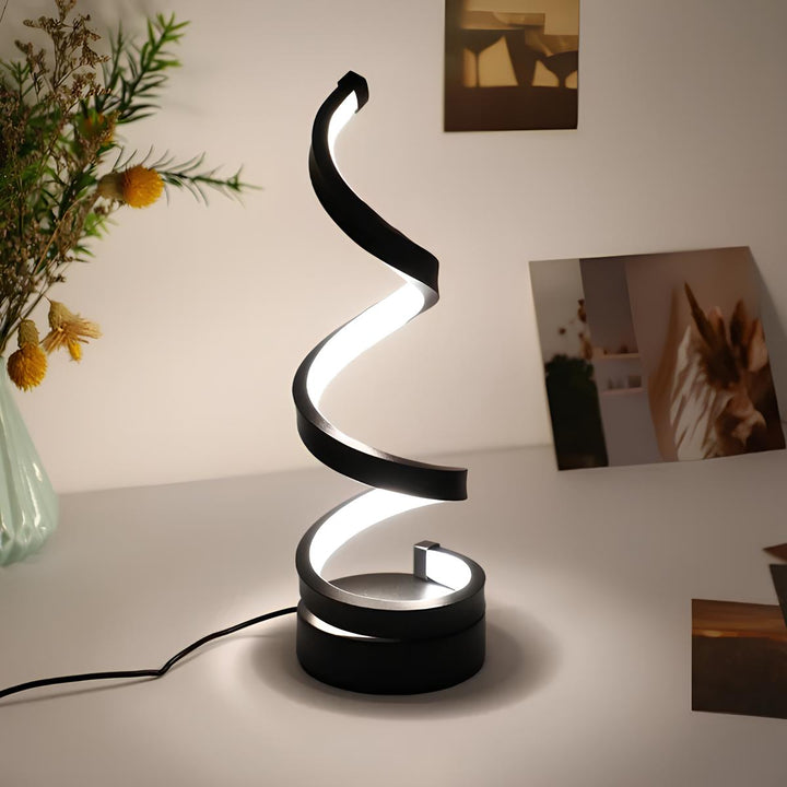Moderne Spiral LED Bordlampe med Justerbar Lysstyrke og Farvetemperatur
