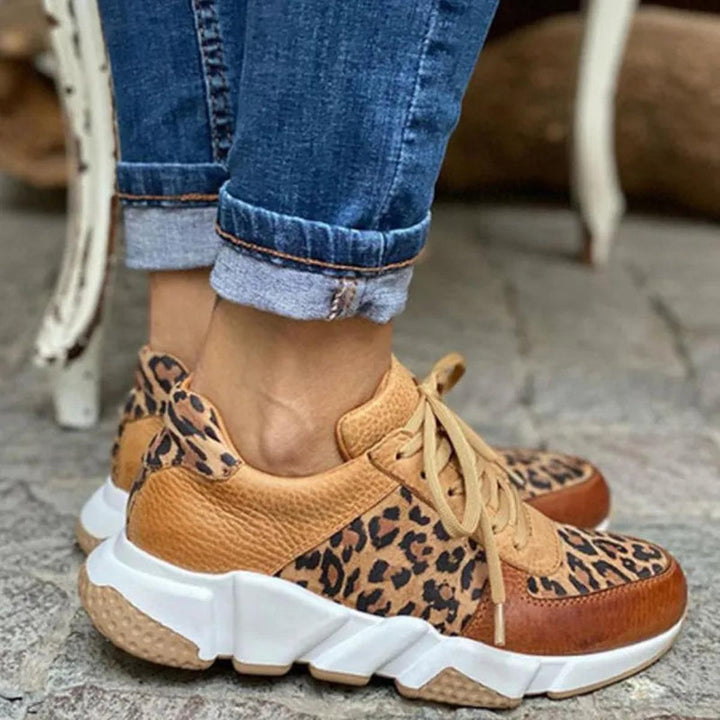 Dorothea | Dame Mode Chunky-Print-Sneakers