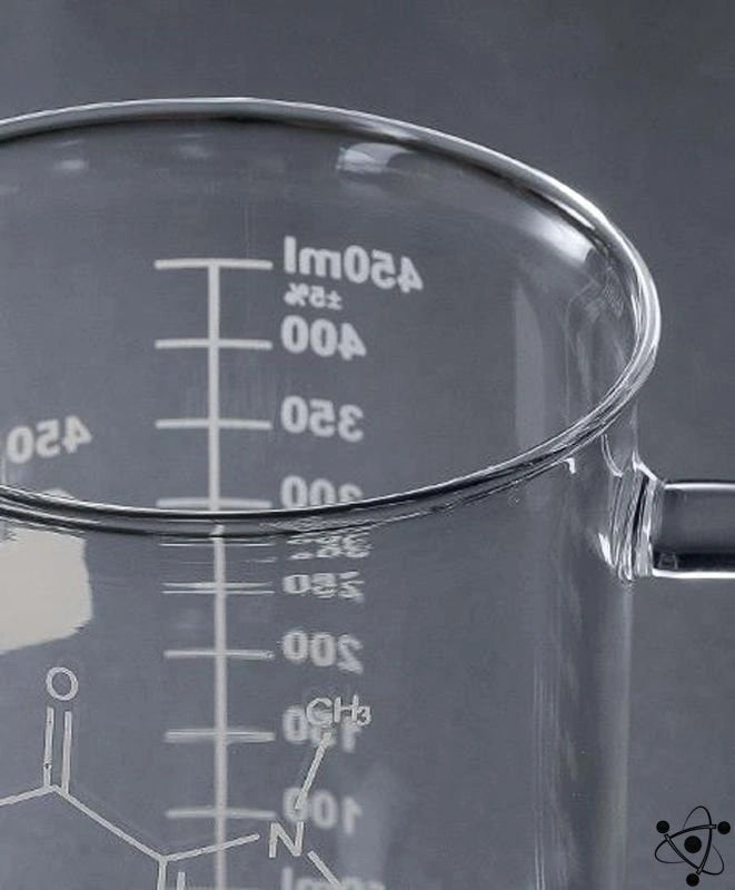 Glas Krus med Koffein Molekyle og Måleindikatorer