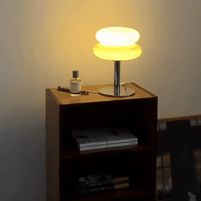 Elegant Glastablelampe med Justerbare Belysningsmuligheder