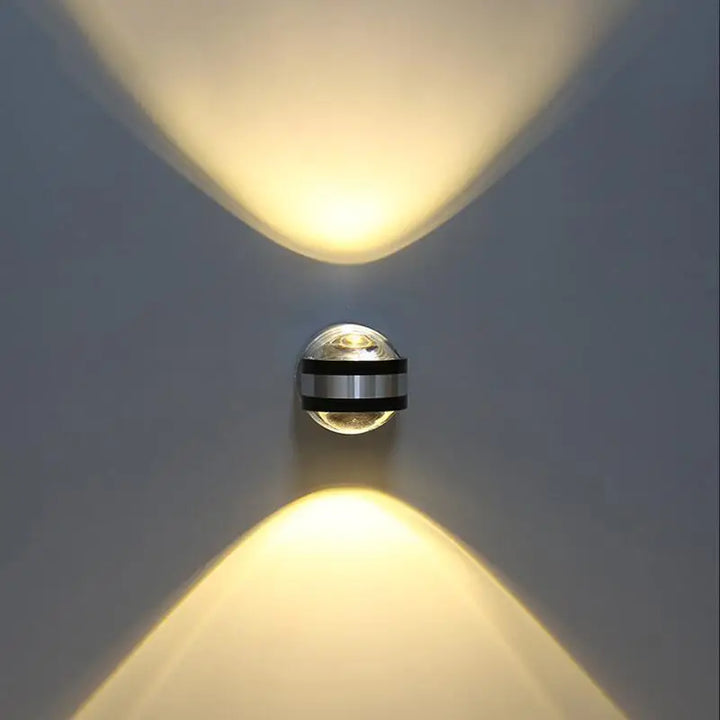 Elegant LED Krystal Væglampe med Varm Hvid Belysning