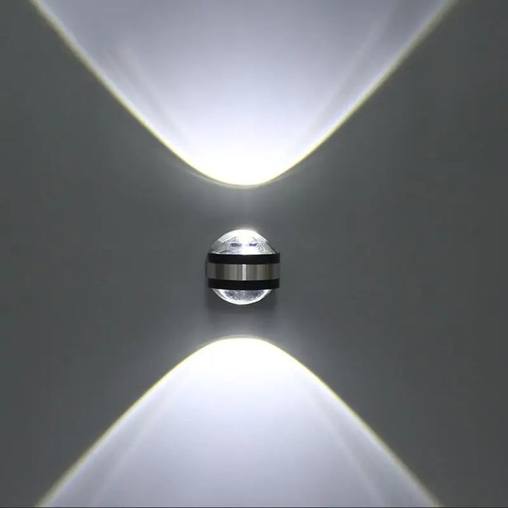 Elegant LED Krystal Væglampe med Varm Hvid Belysning