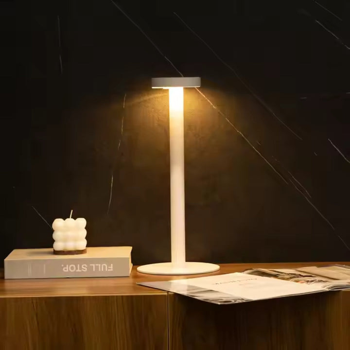 Genopladelig Aluminium LED Bordlampe med Touch Kontrol
