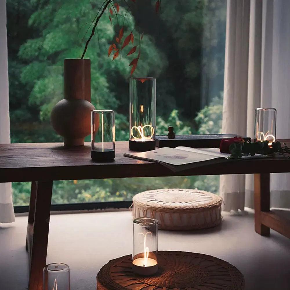 Magnetisk Justerbar LED Bordlampe i Minimalistisk Design