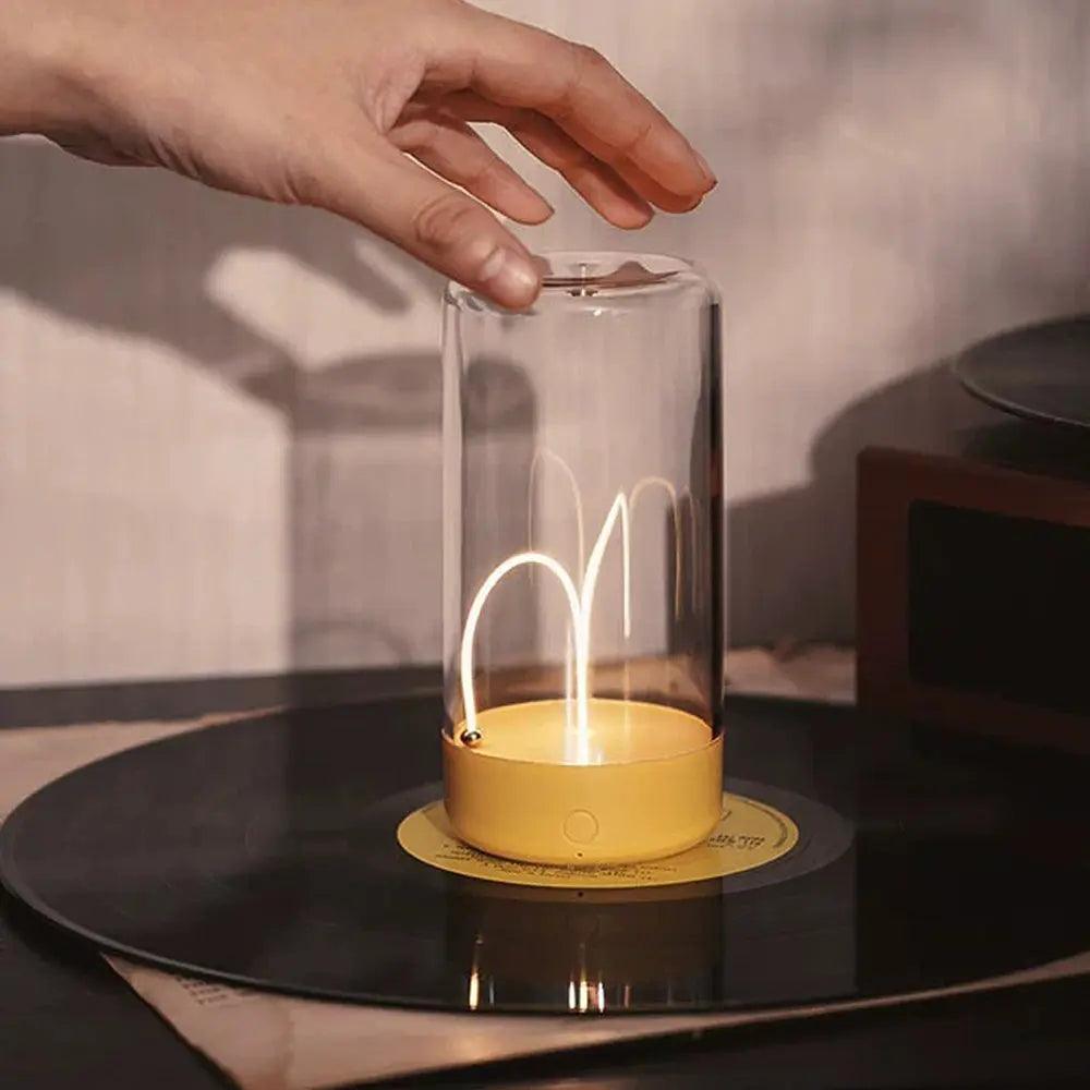 Magnetisk Justerbar LED Bordlampe i Minimalistisk Design