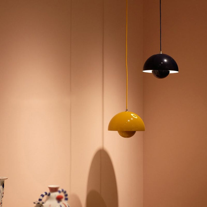 Justerbar Pendellampe i Blomsterkrukke Design