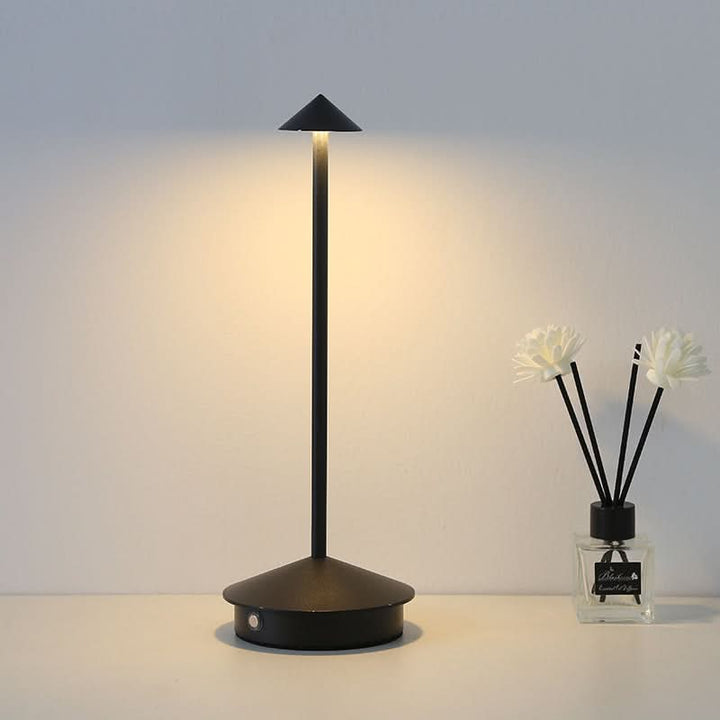 Genopladelig Bærbar LED Bordlampe med Justerbar Lysstyrke