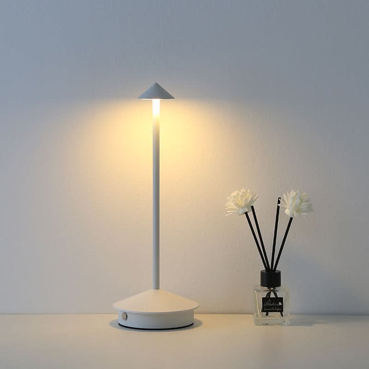 Genopladelig Bærbar LED Bordlampe med Justerbar Lysstyrke