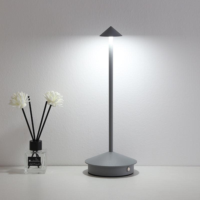 Bærbar Trådløs Touch Control Lampe i Aluminium og Metal
