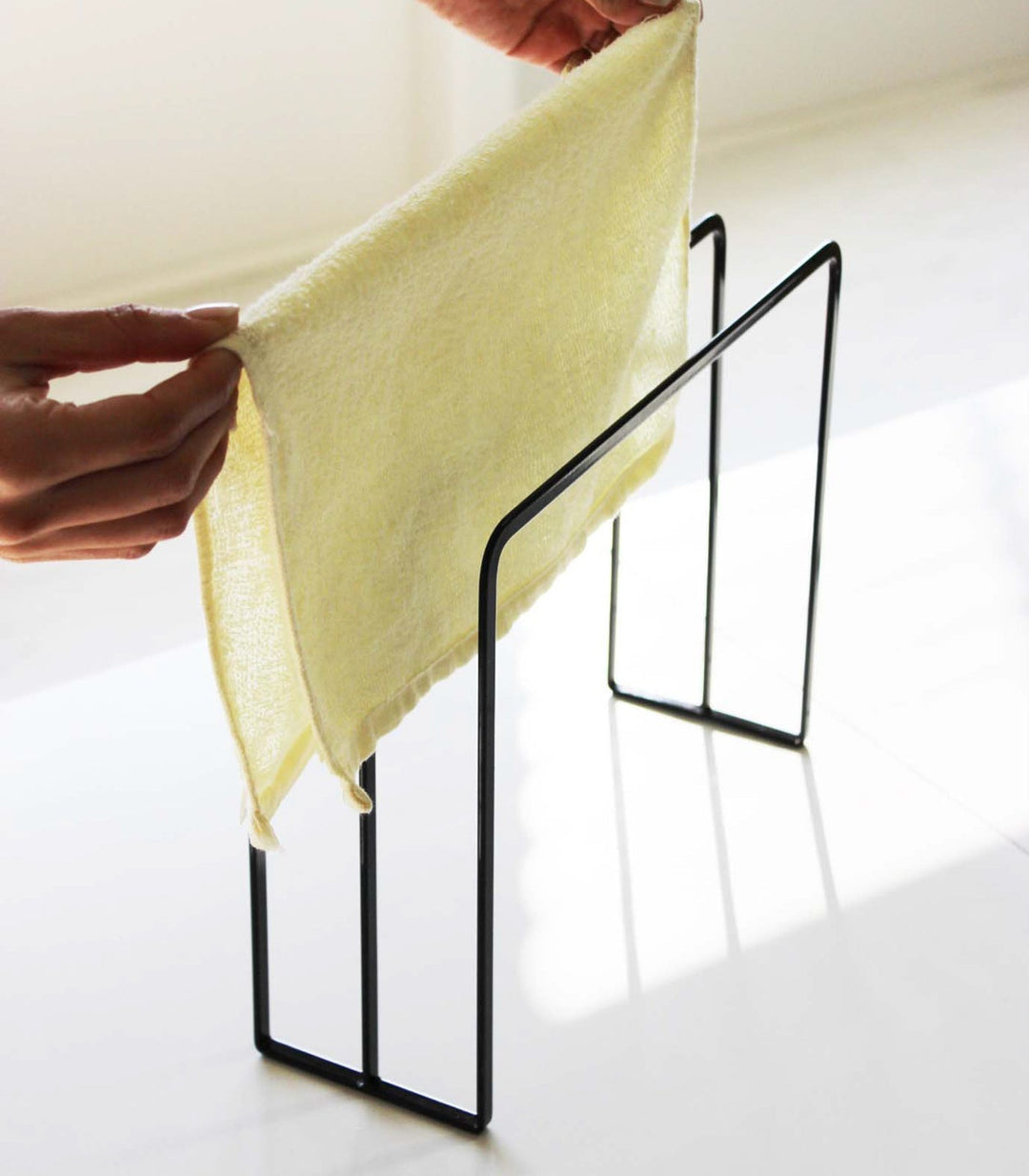 Elegant Håndklædeholder i Rustfrit Stål med Krog