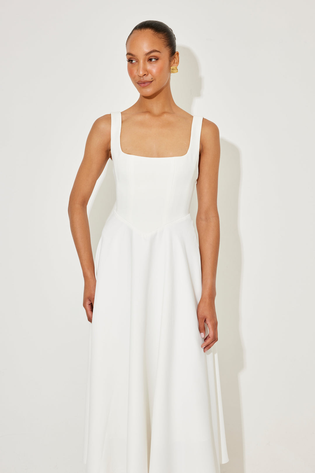 Angela™ | Tidløs Flowy Midi Kjole