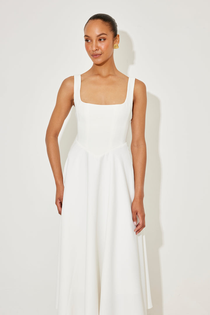 Angela™ | Tidløs Flowy Midi Kjole