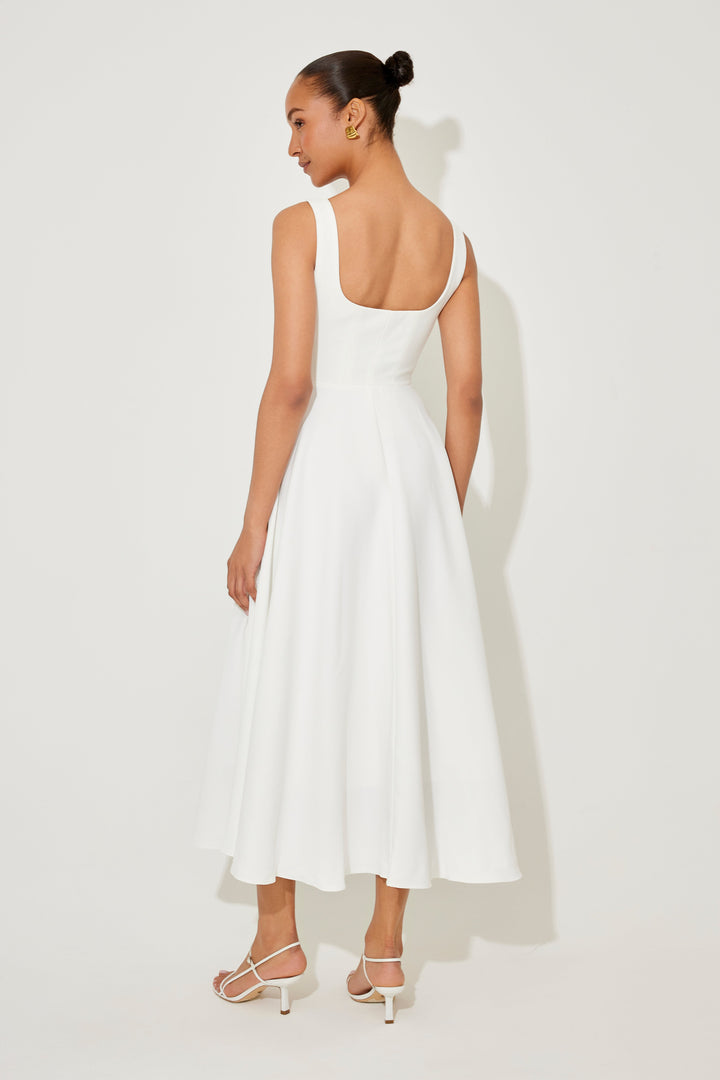 Angela™ | Tidløs Flowy Midi Kjole