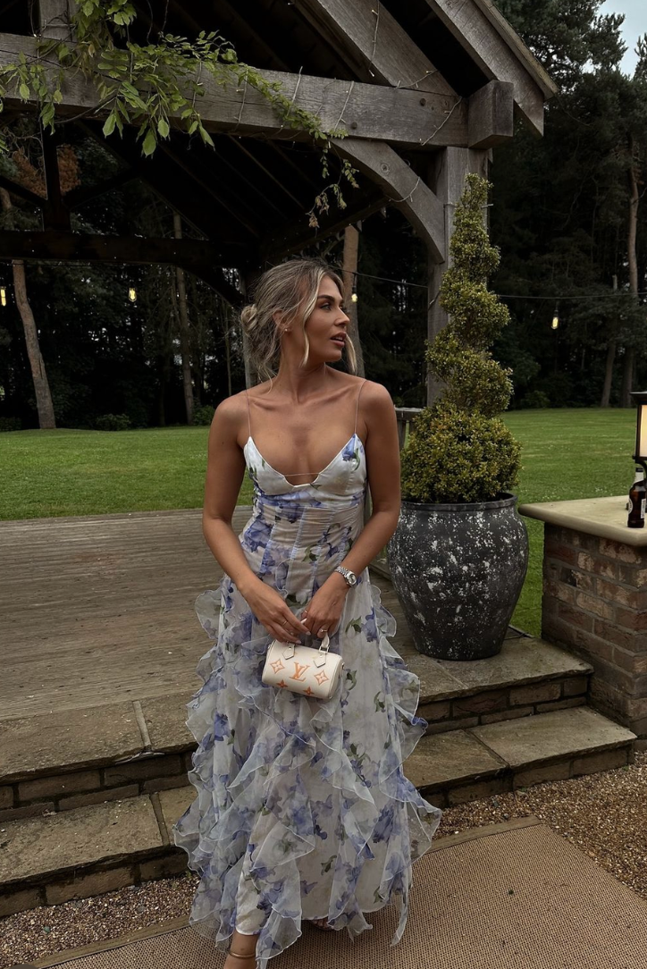 Eloise | Kvinders Maxi Kjole med Blonder og Blomster til Havebryllup