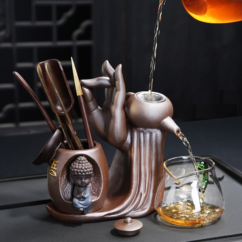 Elegant Te Ceremoni Sæt til Seks med Lilla Ler Teapot og Munk Dekoration