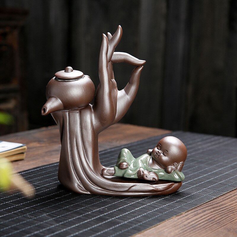 Elegant Te Ceremoni Sæt til Seks med Lilla Ler Teapot og Munk Dekoration