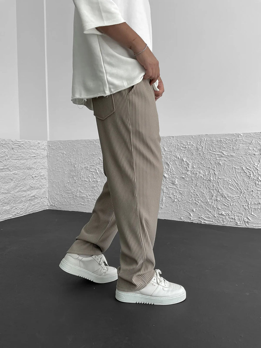 Elegante Herrenhosen mit Kordelzug und lockerem Schnitt