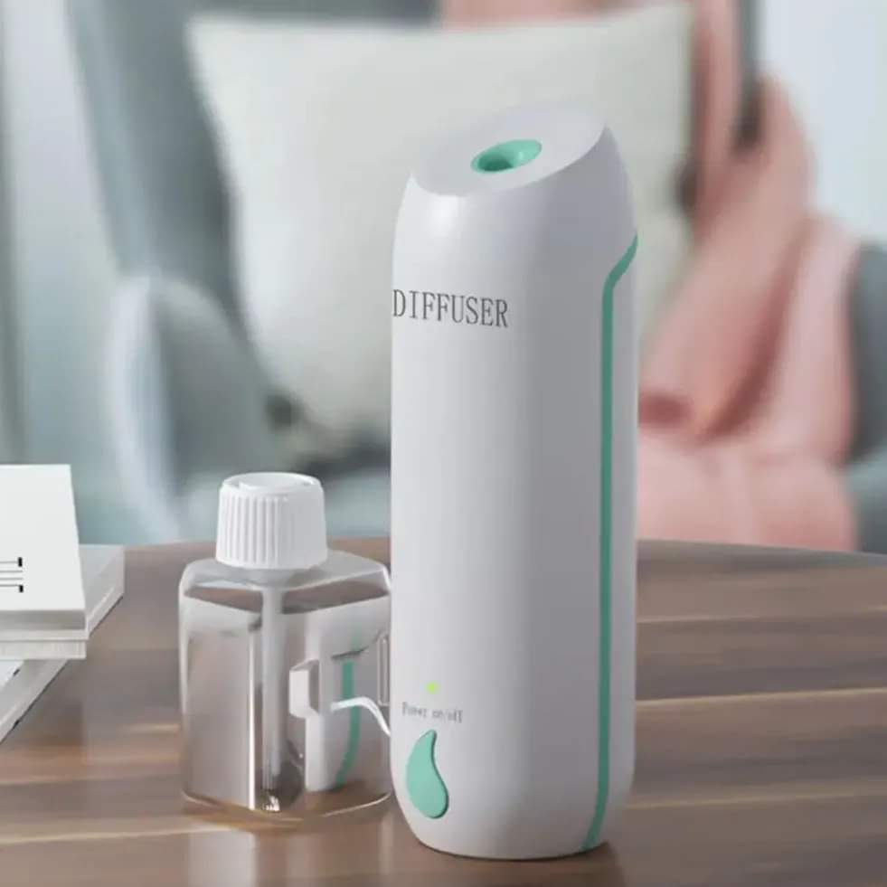 Genopladelig Væghængt Aroma Diffuser med 45 ml Æteriske Olier
