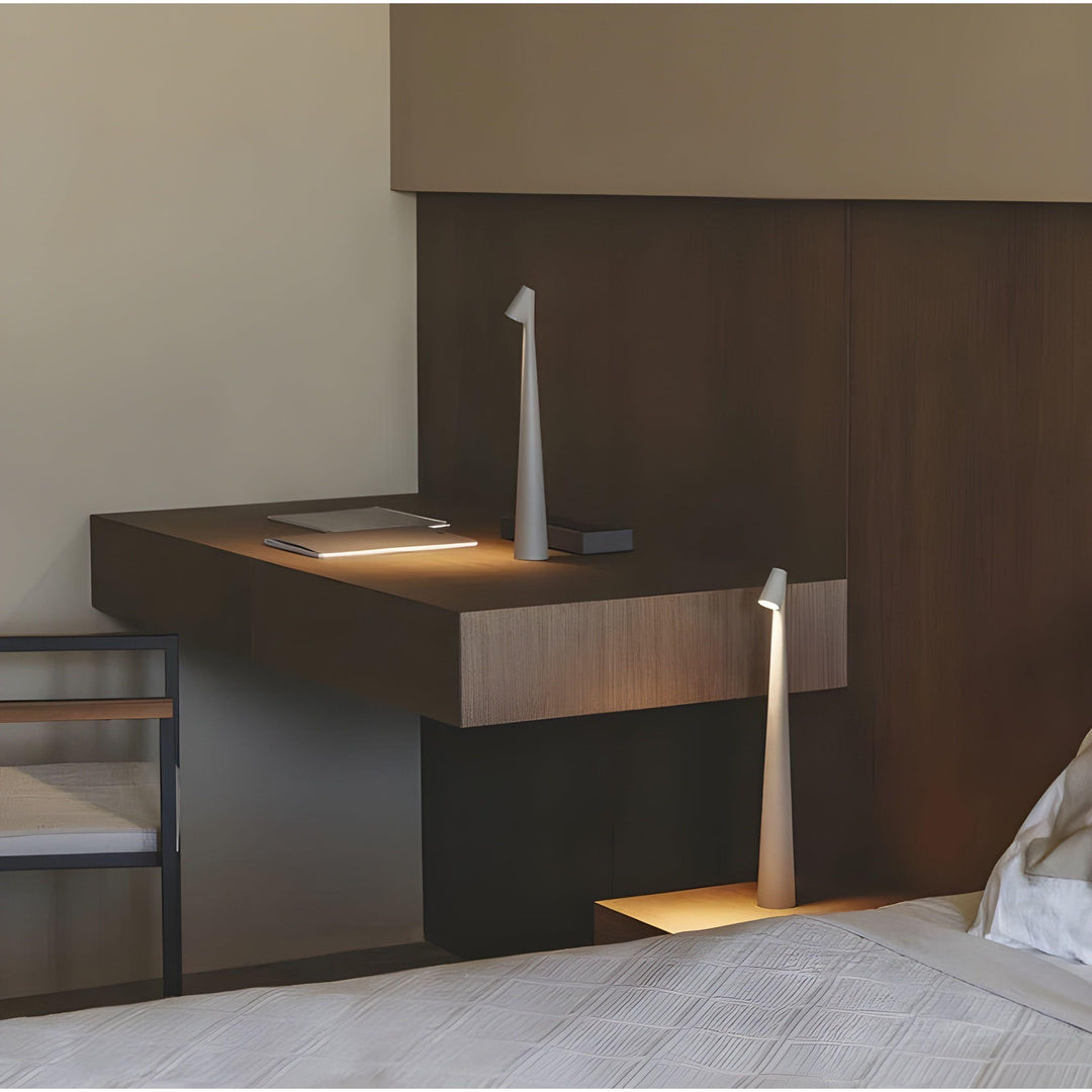 Bærbar Genopladelig LED Bordlampe i Minimalistisk Design