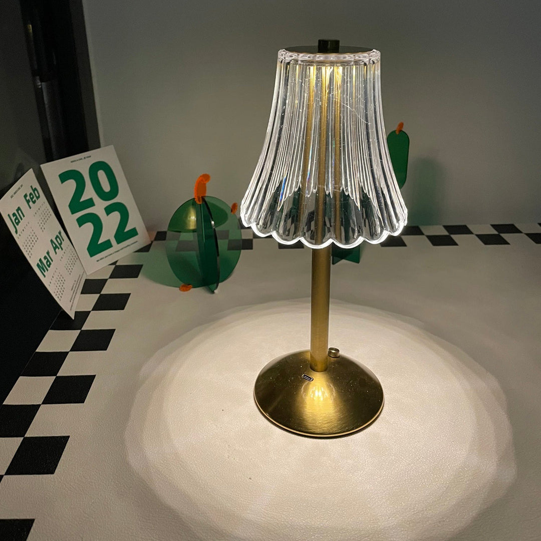 Elegant Guldbærbar LED Bordlampe med Hurtig Opladning