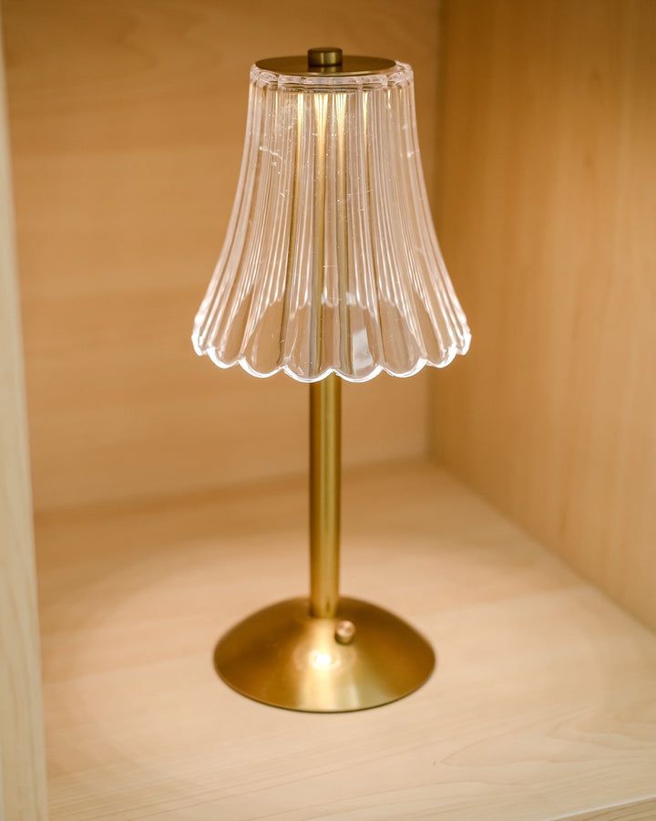 Elegant Guldbærbar LED Bordlampe med Hurtig Opladning