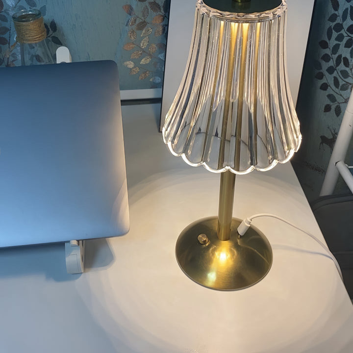 Elegant Guldbærbar LED Bordlampe med Hurtig Opladning