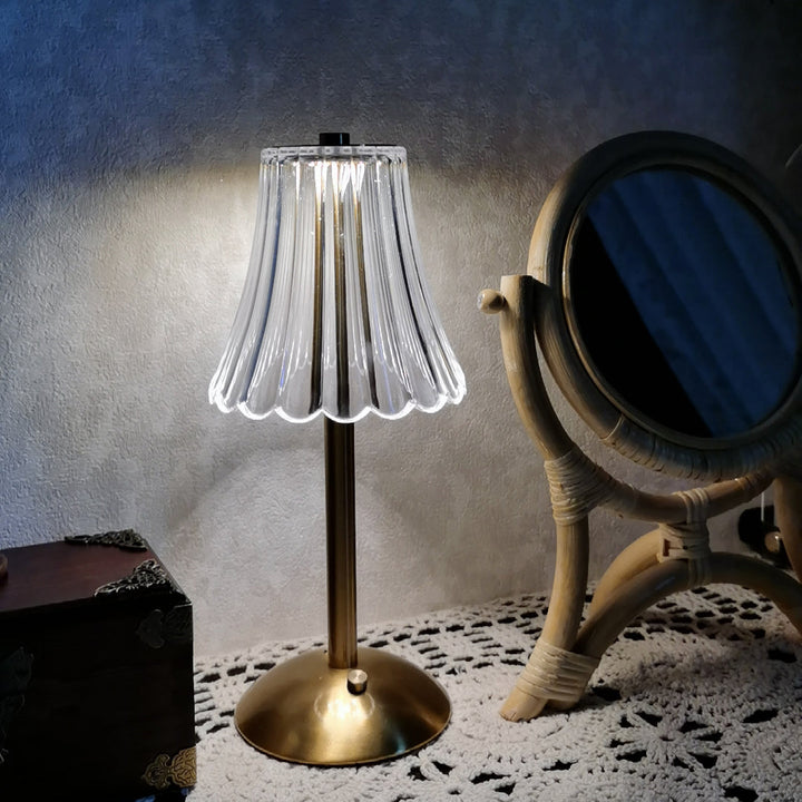 Elegant Guldbærbar LED Bordlampe med Hurtig Opladning