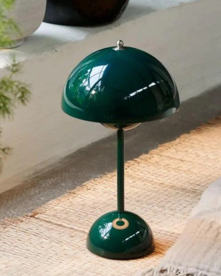 Dæmpbar Skandinavisk Metal LED Bordlampe i Mat Sort