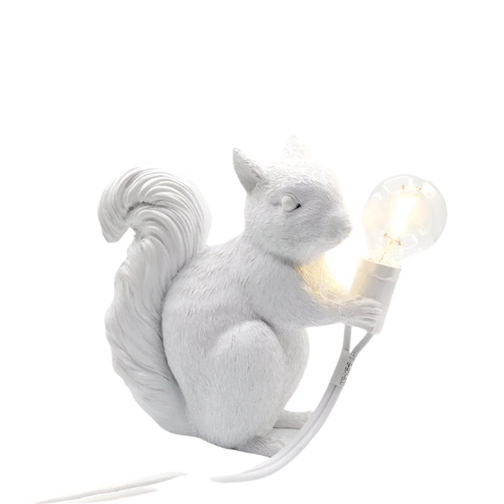 Egerns LED Bordlampe med Varmt Lys og Legende Design