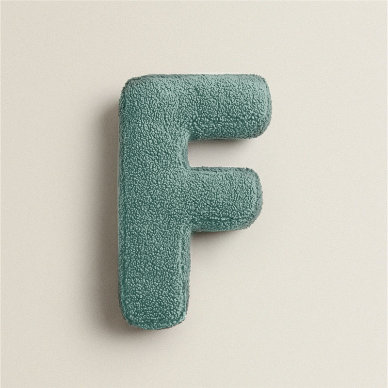 Alfabet Bogstav Pude i Kastanjebrun Fleece