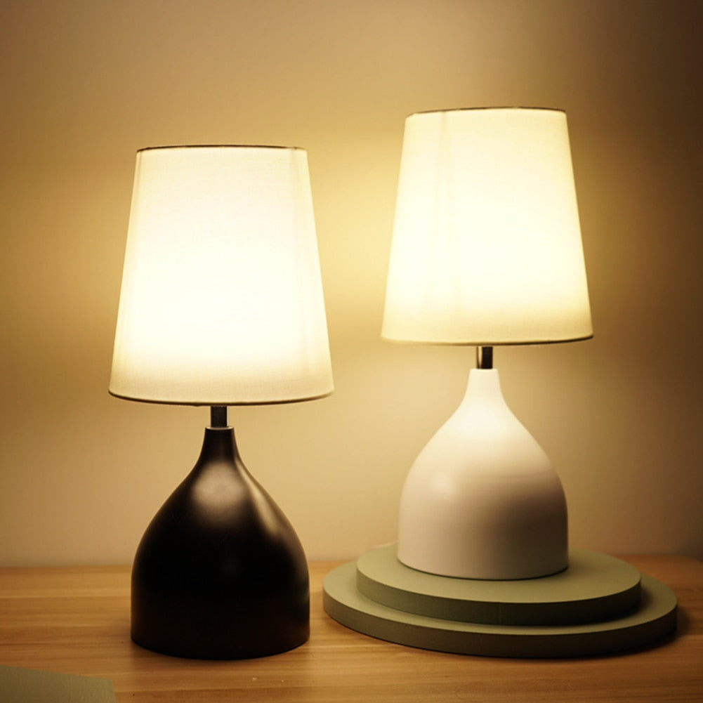 Justerbar LED Bordlampe i Massivt Træ