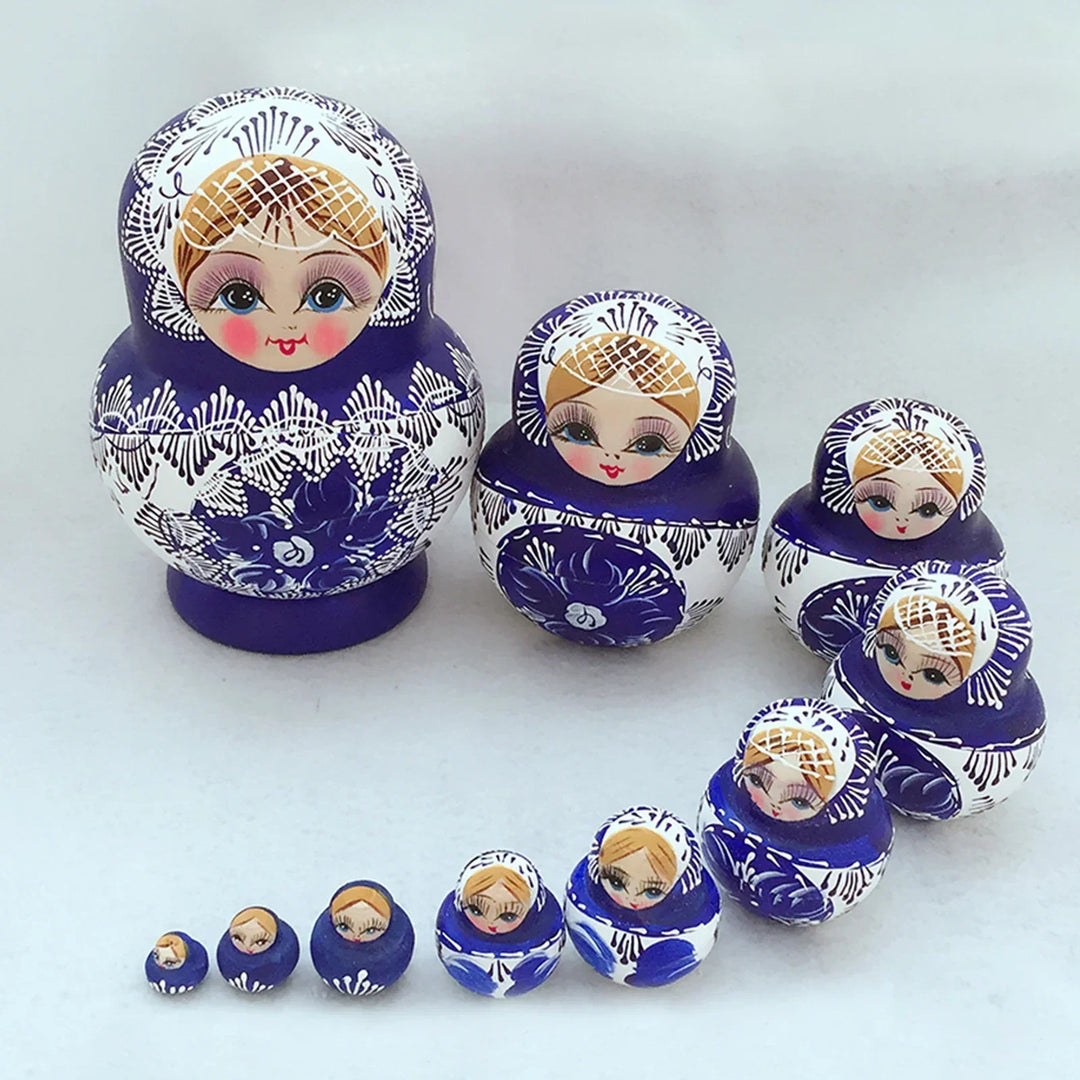 Traditionelt Sæt af 10 Håndlavede Træ-Matryoshka Dukker