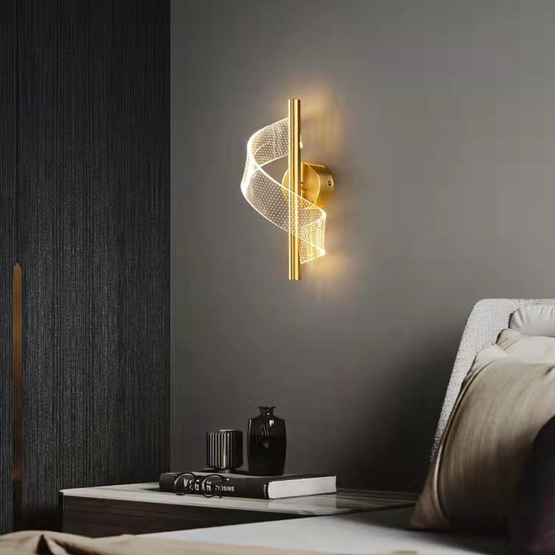 Elegant Glas Væglampe med Justerbar Lysestage