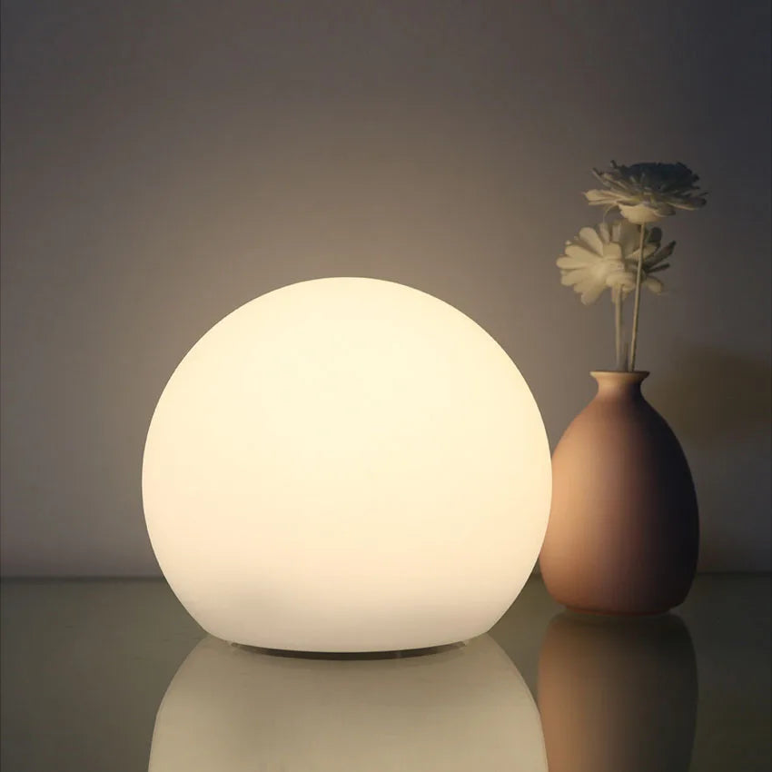 Farveskiftende LED Bordlampe med Fjernbetjening - Genopladelig USB