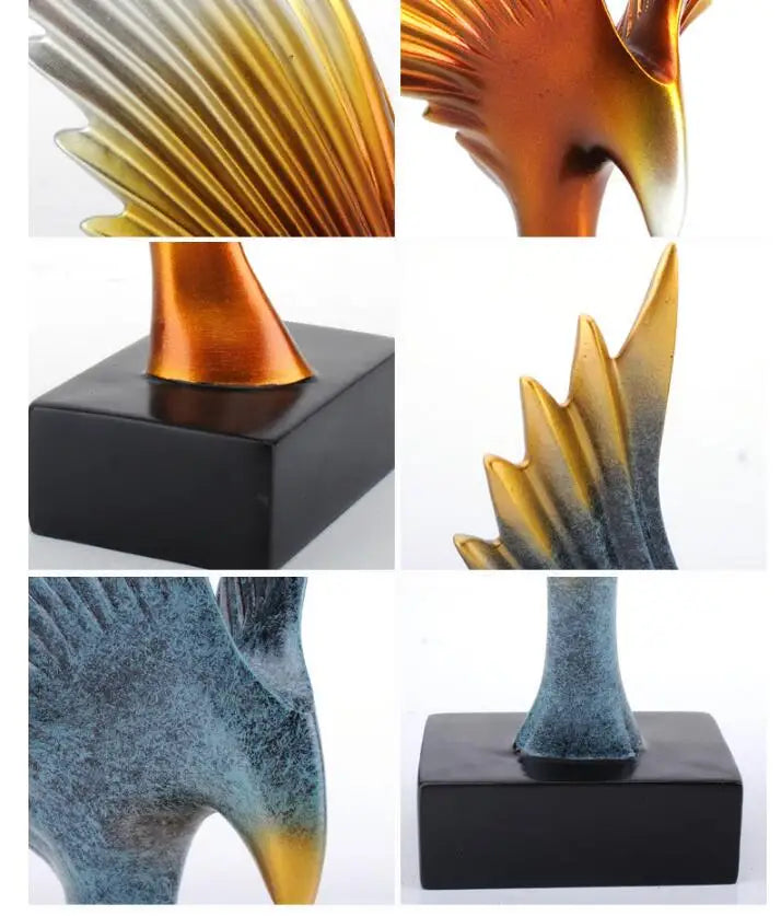 Elegant Ørneskulptur i Guld og Sort Harpiks