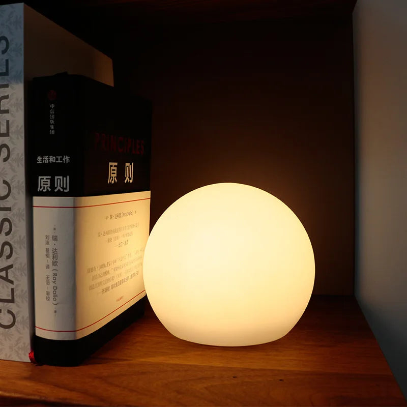Genopladelig Trådløs LED Bordlampe med 16 Farver