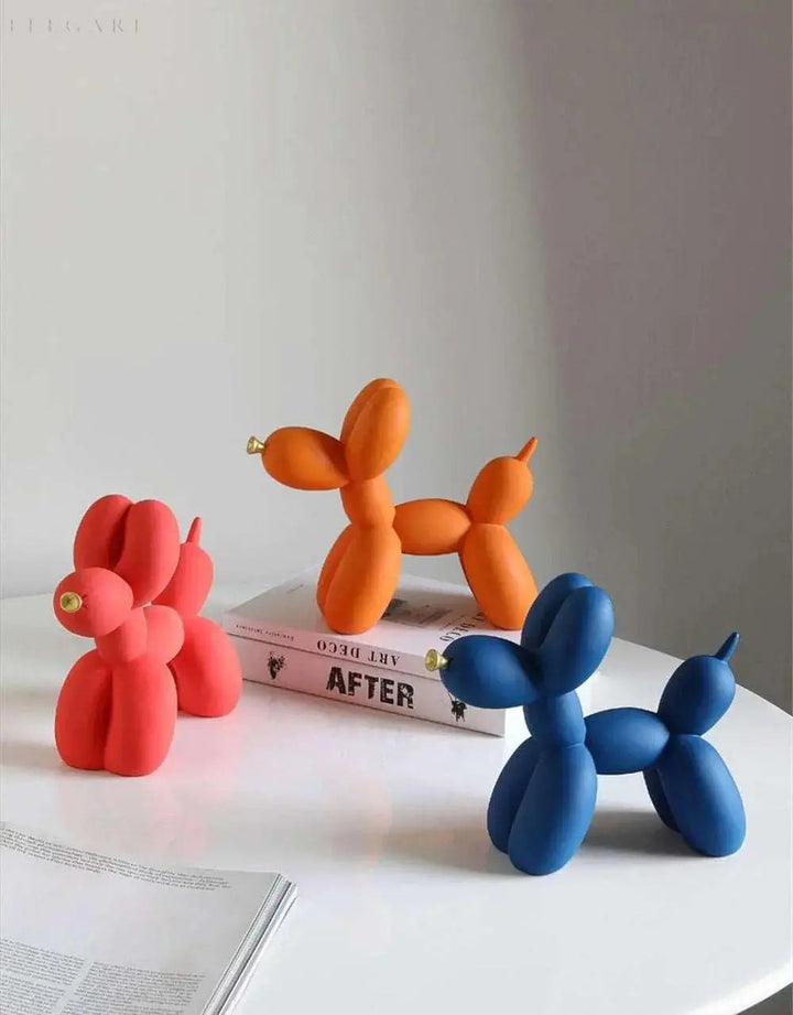 Moderne Ballonhund Skulptur i Epoxyharpiks med Gylden Næb